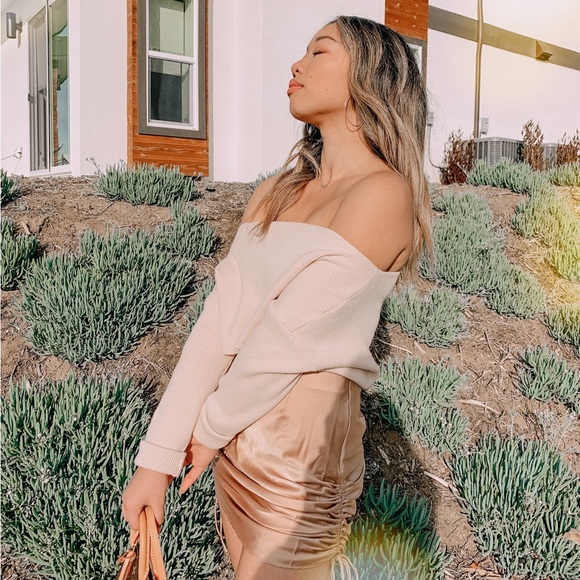 Princess Polly Off the Shoulder Cropped Sweater - Picture 4 of 5